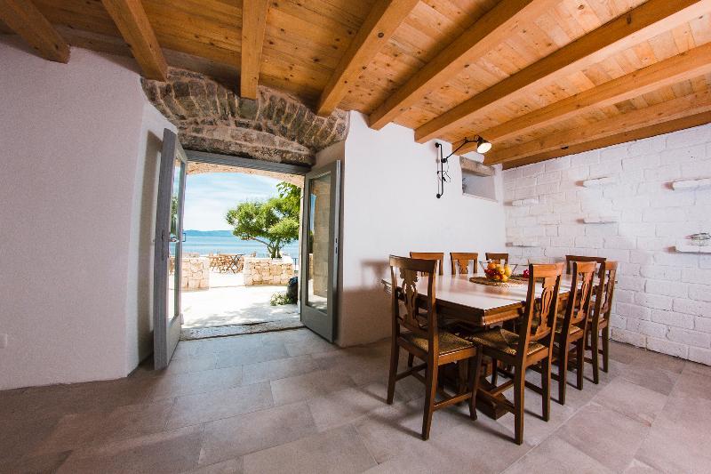 Stone Lady - Holiday Home Omis Luaran gambar