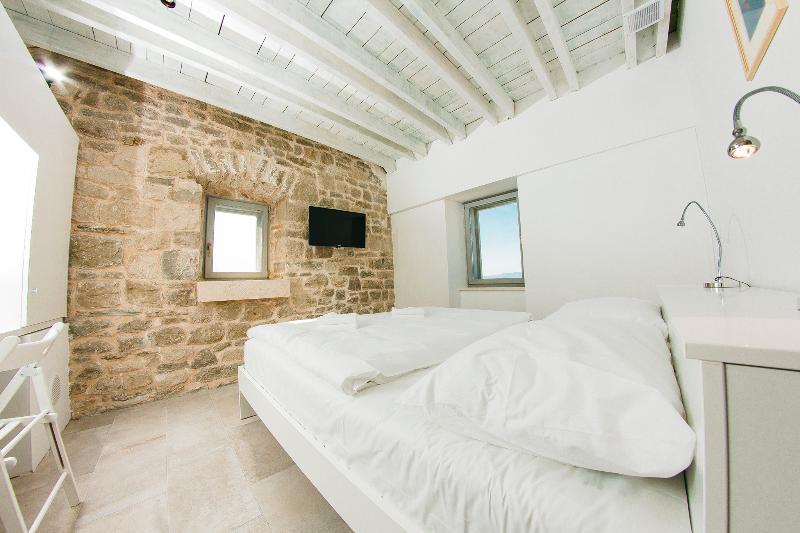 Stone Lady - Holiday Home Omis Luaran gambar